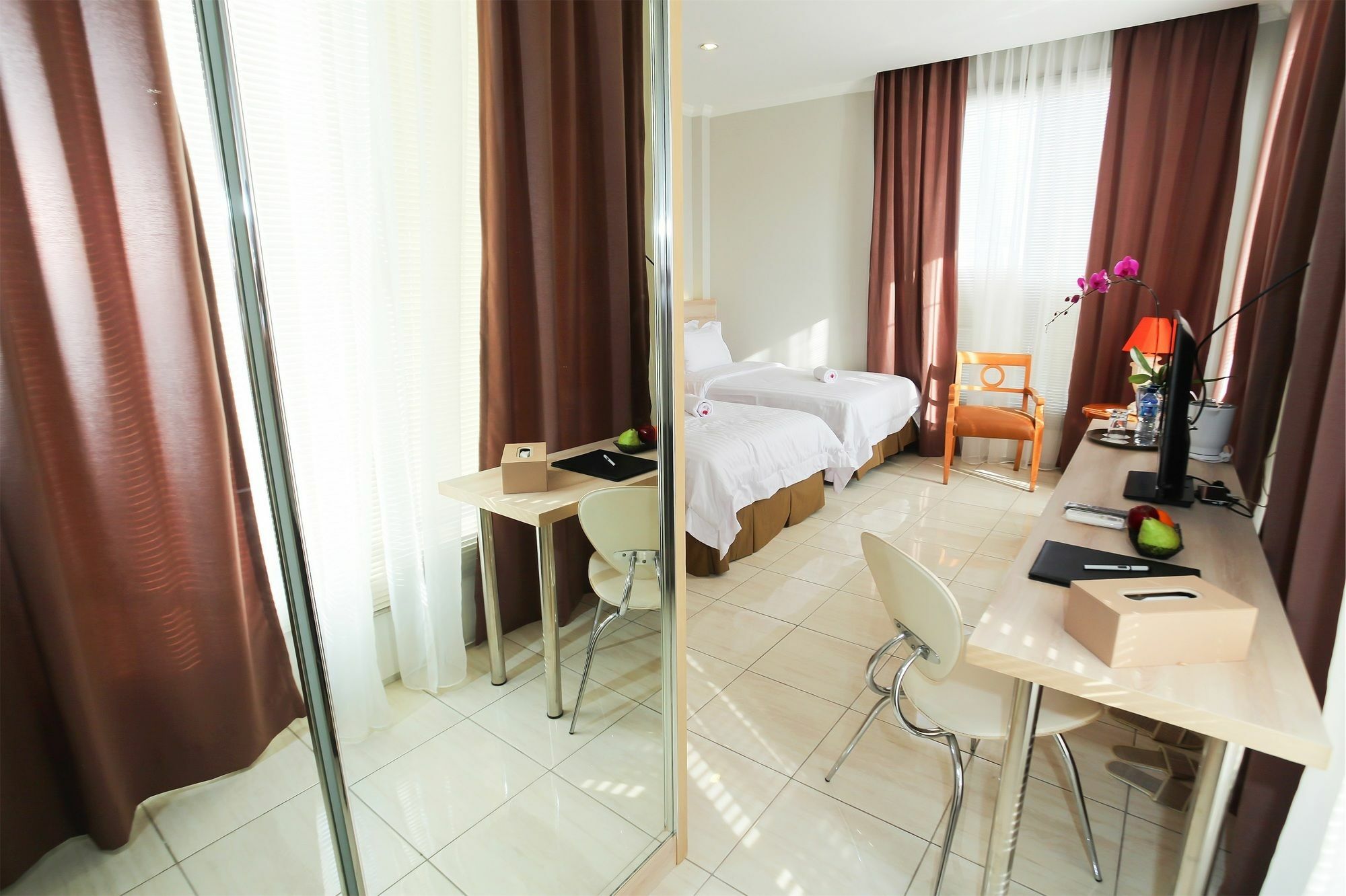 Topaz Residence Jakarta Exteriör bild